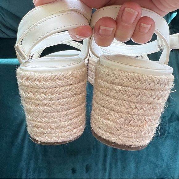 Marc Fisher Joyce Studded Platform Espadrille Sandals White Ankle Strap SIZE 8 - Picture 4 of 9